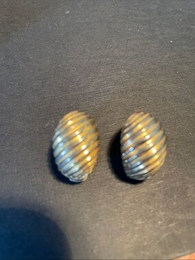 Vintage Gold-Tone Oval Clip Earrings